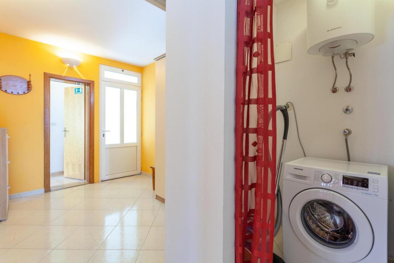 Apartman Prlic 3 Макарска Екстериор снимка