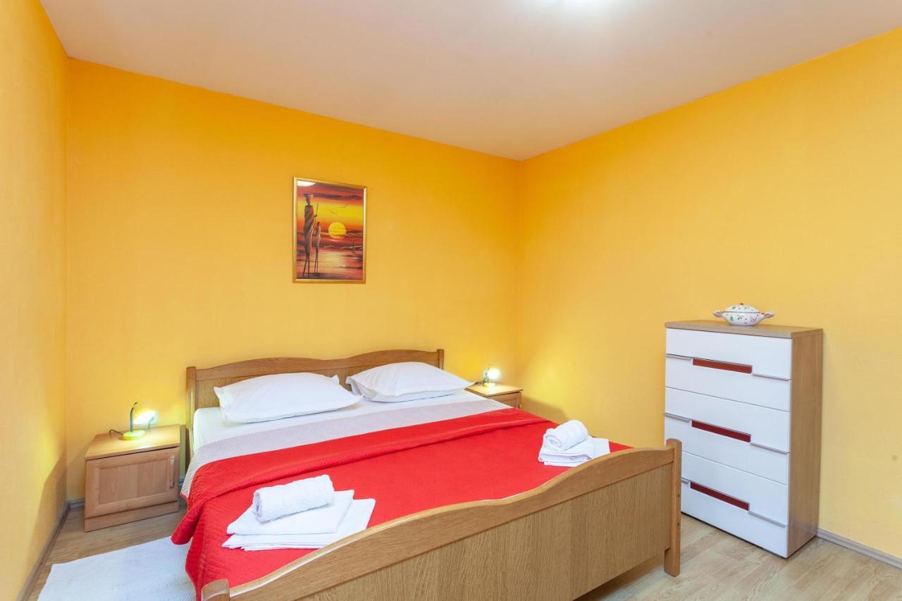 Apartman Prlic 3 Макарска Екстериор снимка